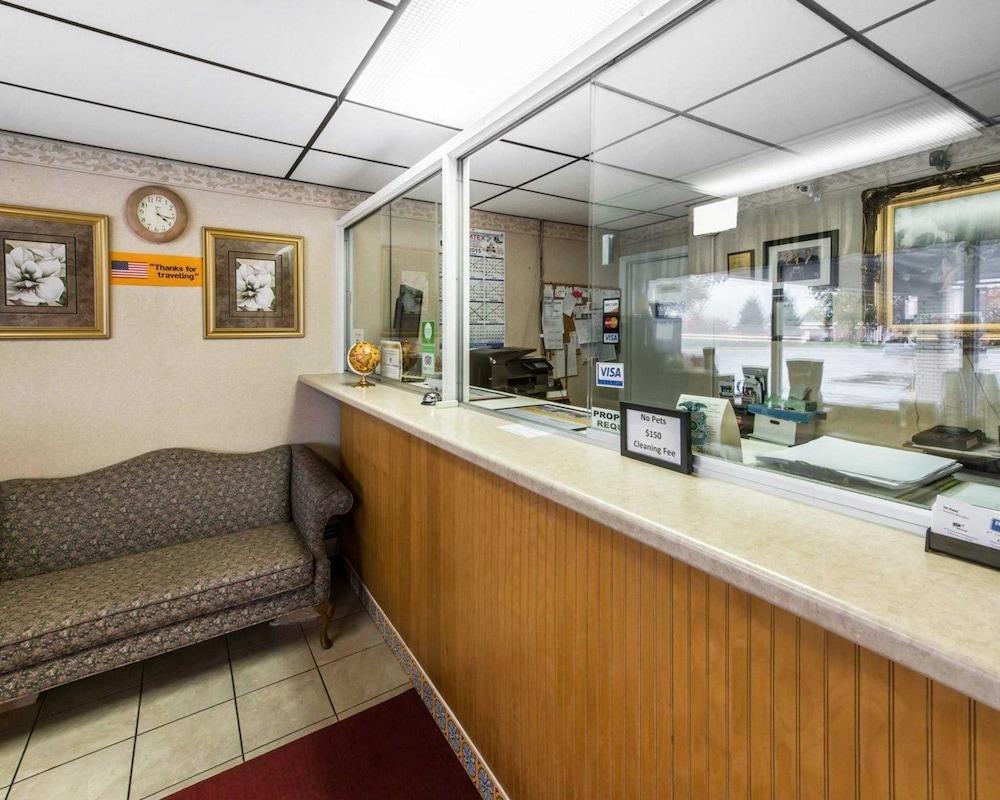 Royal Inn Clearfield Exterior photo